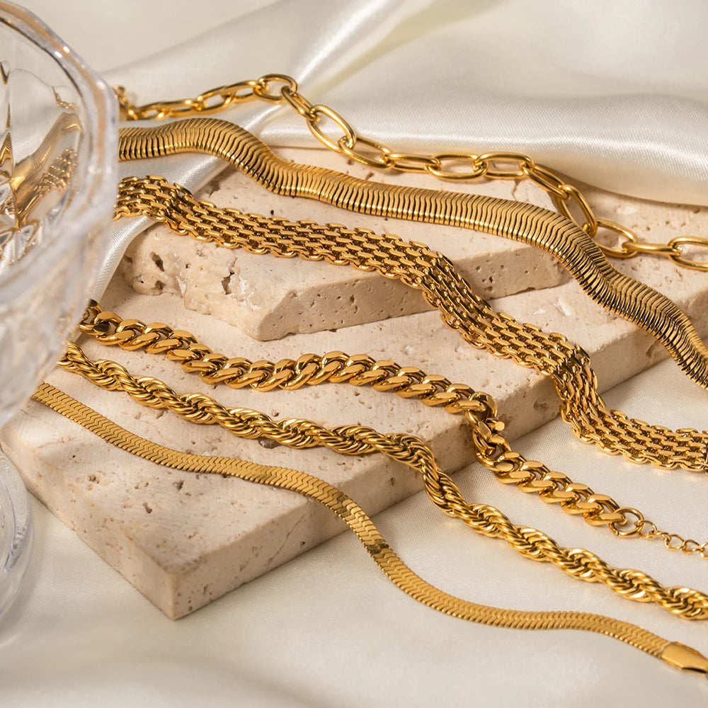 Uworld Fashion Link Chain Stainless Steel Bangle Bracelet for Women Exquisite Golden Metal Texture Jewelry Girl Beach Gift Man
