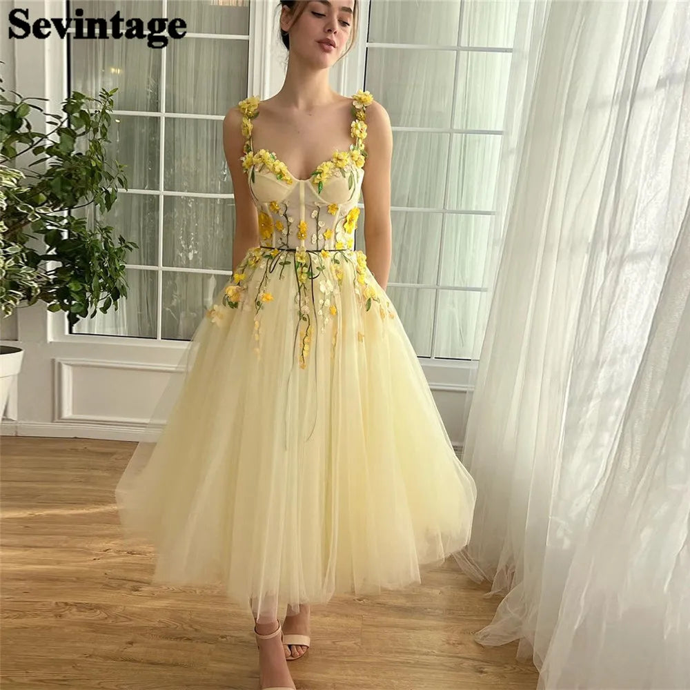 Vestido de fiesta de tul amarillo de hadas personalizado Sevintage, corte A, tirantes finos, escote corazón, flores 3D, vestidos de bienvenida