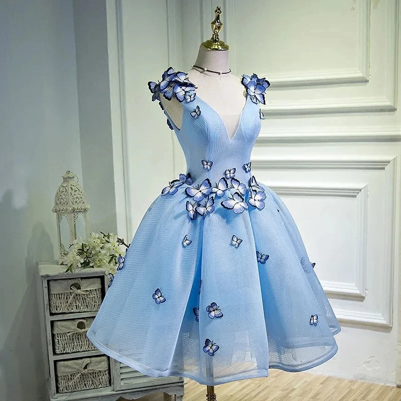BOMARIS Vestido corto de tul con escote en V azul para fiesta de graduación, diseño único de mariposas en 3D, minivestido de fiesta de graduación de octavo grado, personalizado
