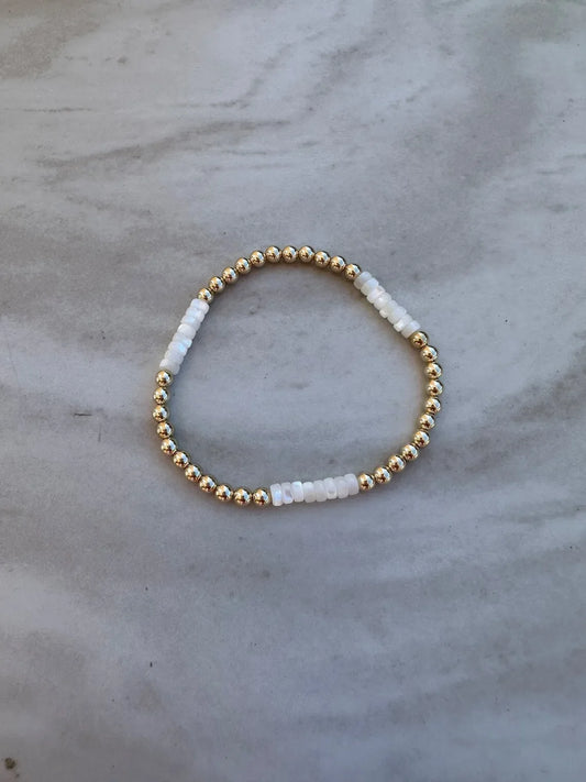 CCGOOD Elegant Freshwater Pearl Bracelet 18K Gold Plated Women's Jewelry Stackable Stretch Adjustable Bracelets Gift for Her