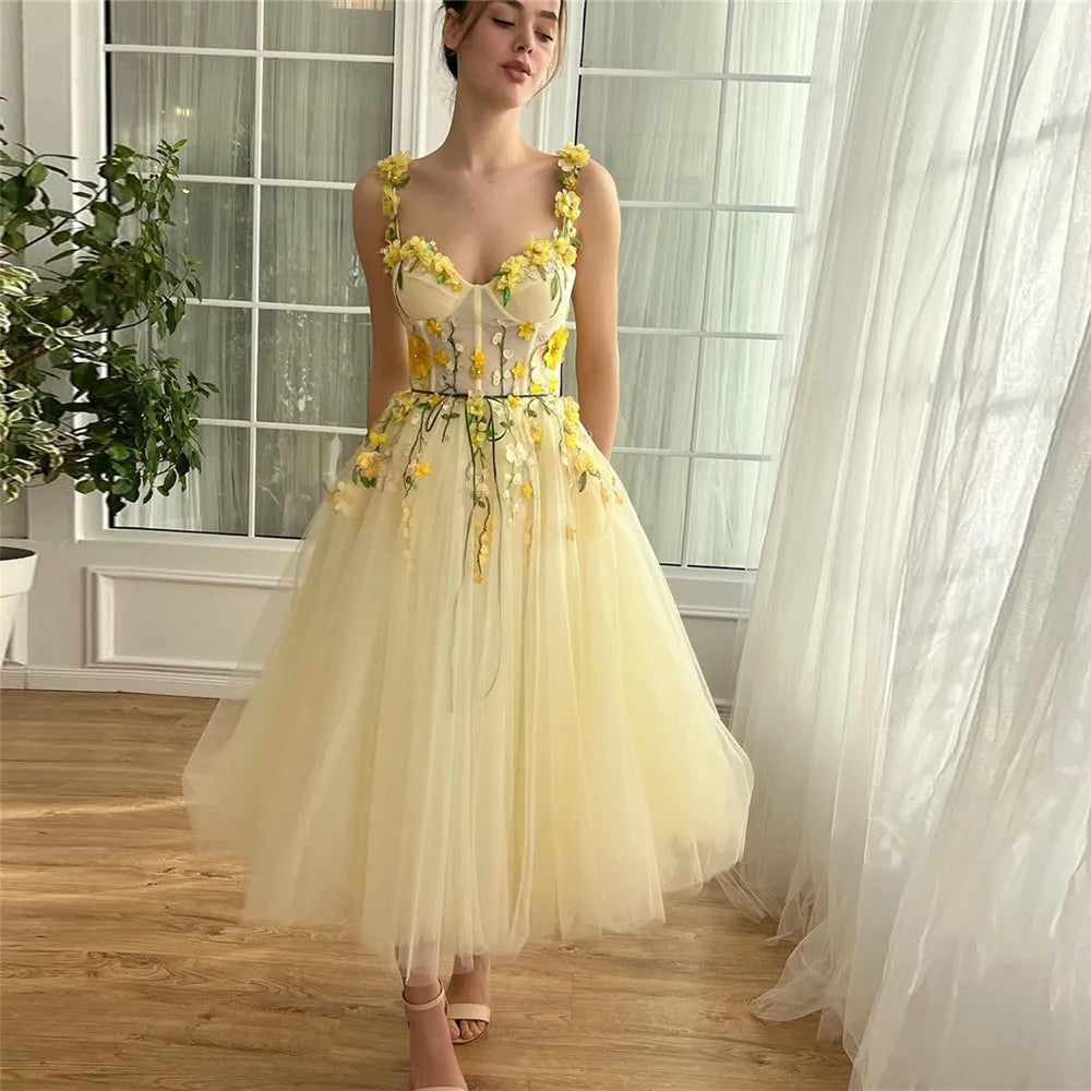 Vestido de fiesta de tul amarillo de hadas personalizado Sevintage, corte A, tirantes finos, escote corazón, flores 3D, vestidos de bienvenida