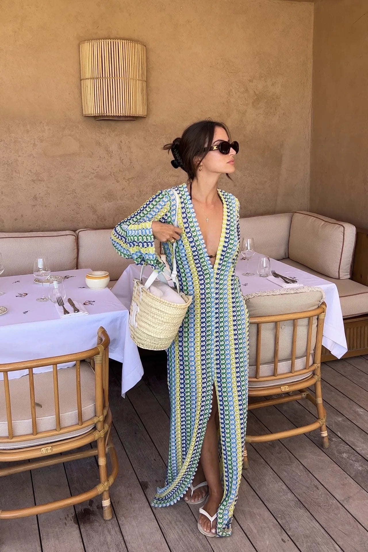 Vestido largo de crochet con rayas de colores para mujer, con mangas acampanadas, escote en V, abertura alta, sexy, para banquetes de playa y otoño 2023 