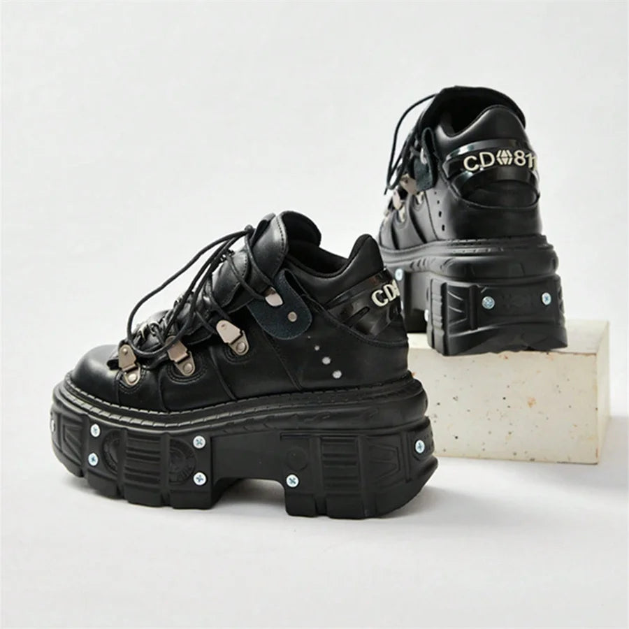 Zapatos negros estilo punk para mujer, con plataforma y tacón alto, con cordones y decoración rock metal, botines góticos para hombre, novedad 2025 