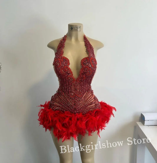 Vestido corto de lujo con diamantes para fiesta de bienvenida para mujer, sexy, con plumas rojas y apliques de cuentas de cristal, vestido de fiesta de cumpleaños personalizado