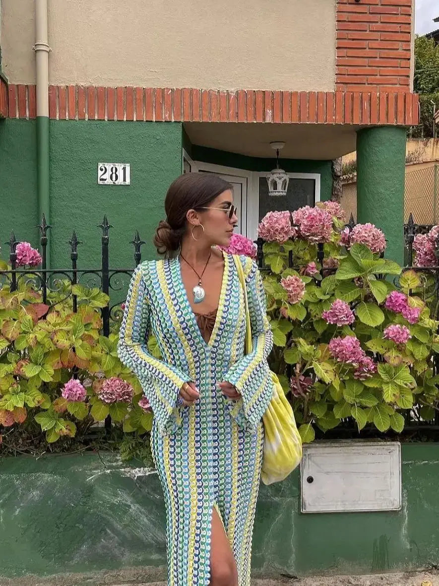 Vestido largo de crochet con rayas de colores para mujer, con mangas acampanadas, escote en V, abertura alta, sexy, para banquetes de playa y otoño 2023 