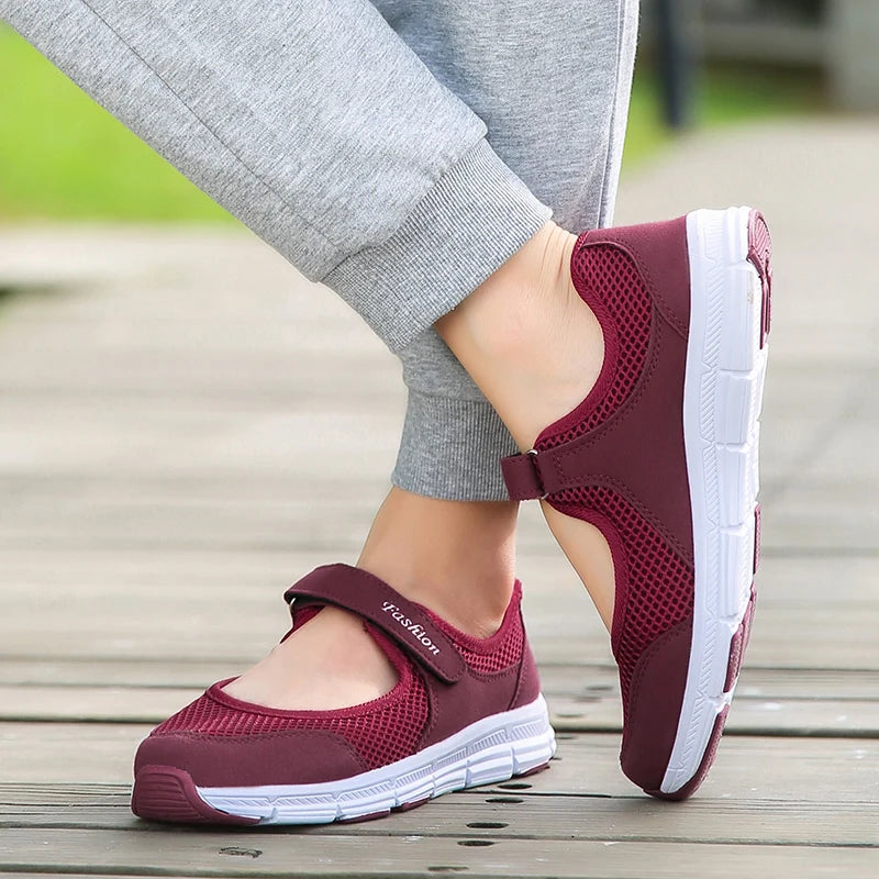 Zapatos de mujer, zapatos vulcanizados transpirables, zapatillas blancas, zapatillas de mujer, zapatos casuales de malla transpirable a la moda para caminar, zapatos de trabajo para mujer. 