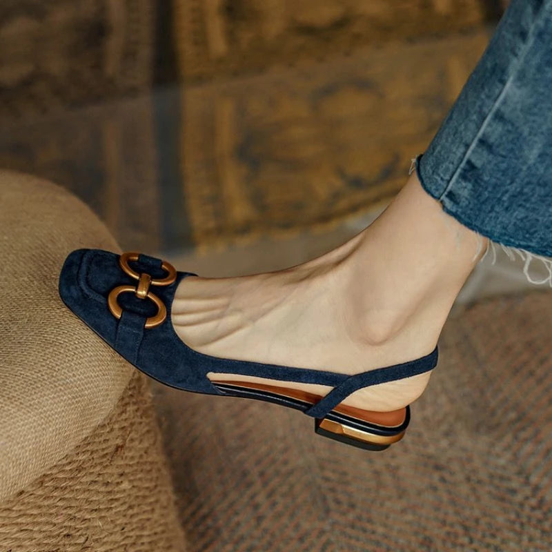 Sandalias retro para mujer, zapatos de tacón bajo a la moda, zapatos de oficina de gamuza con tiras traseras, sandalias planas elegantes de alta calidad para mujer 
